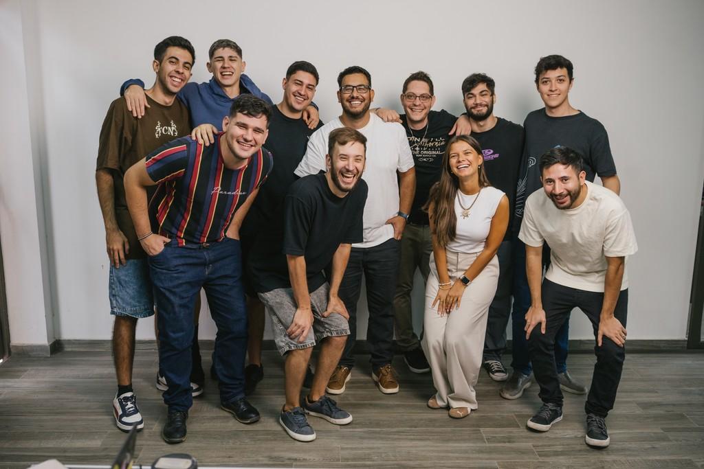 El equipo de Kairox Lab reunido en su espacio de trabajo